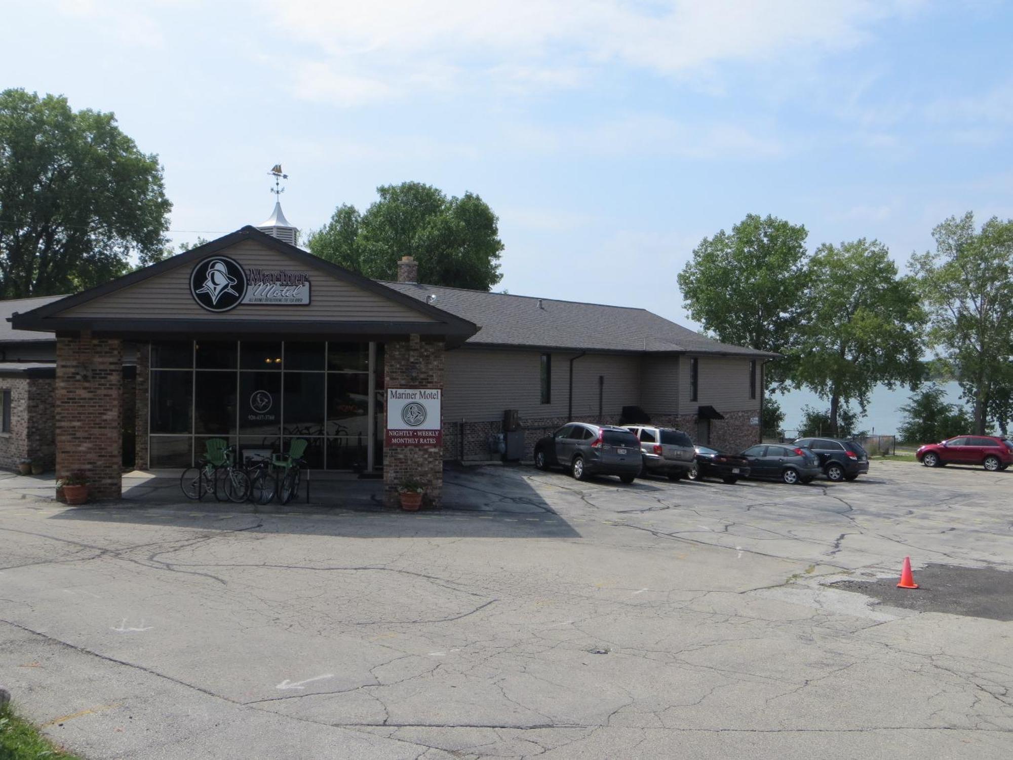 The Mariner Motel Green Bay Exterior photo